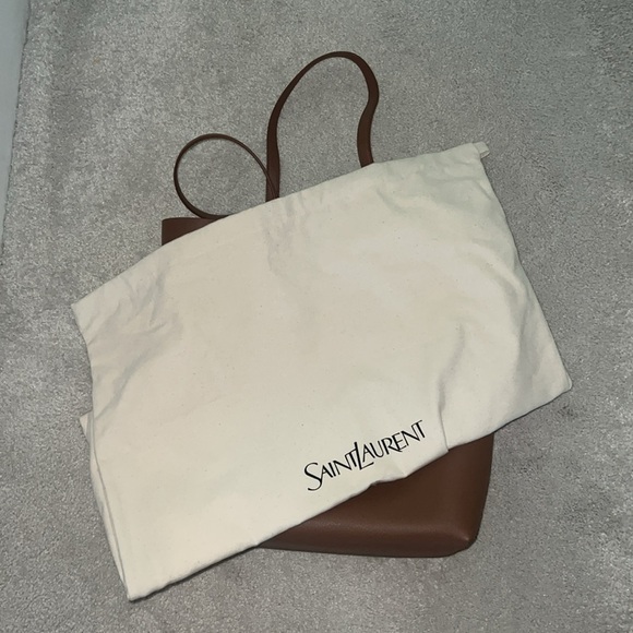 NWT SHOPPING SAINT LAURENT IN LEATHER
BRICK - Picture 10 of 10